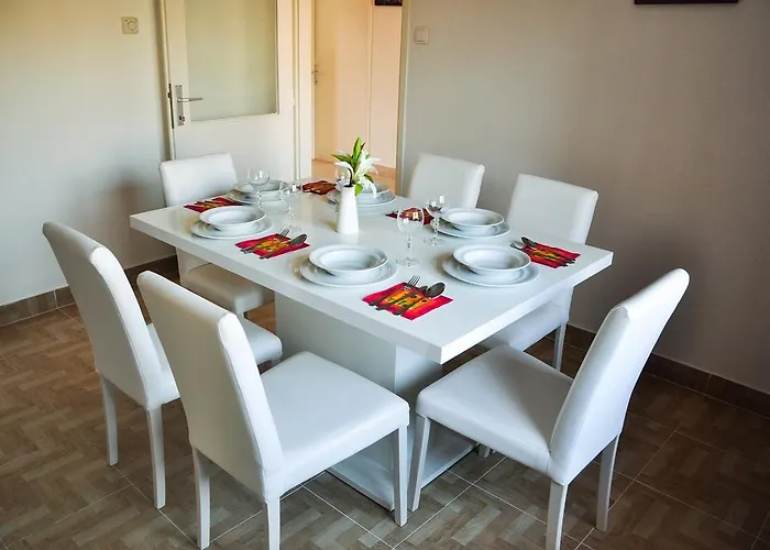 Apartment Rezo
